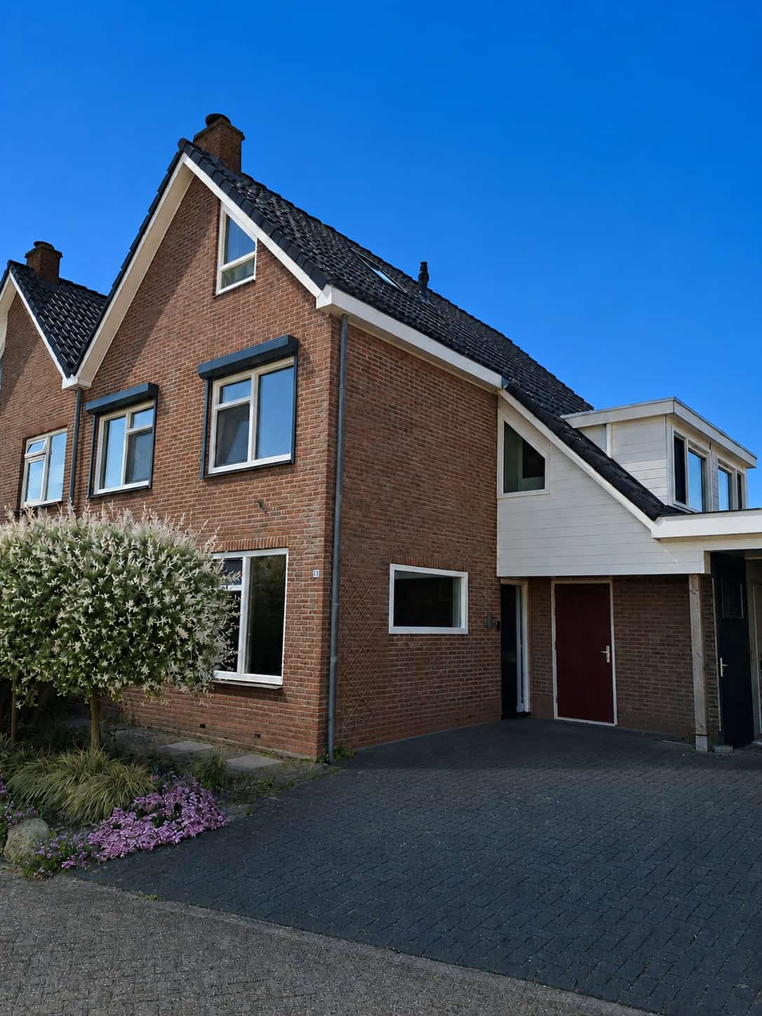 voorkant-huis-kunststof-kozijnen-Jun-29-2026-01-12-52-3398-PM